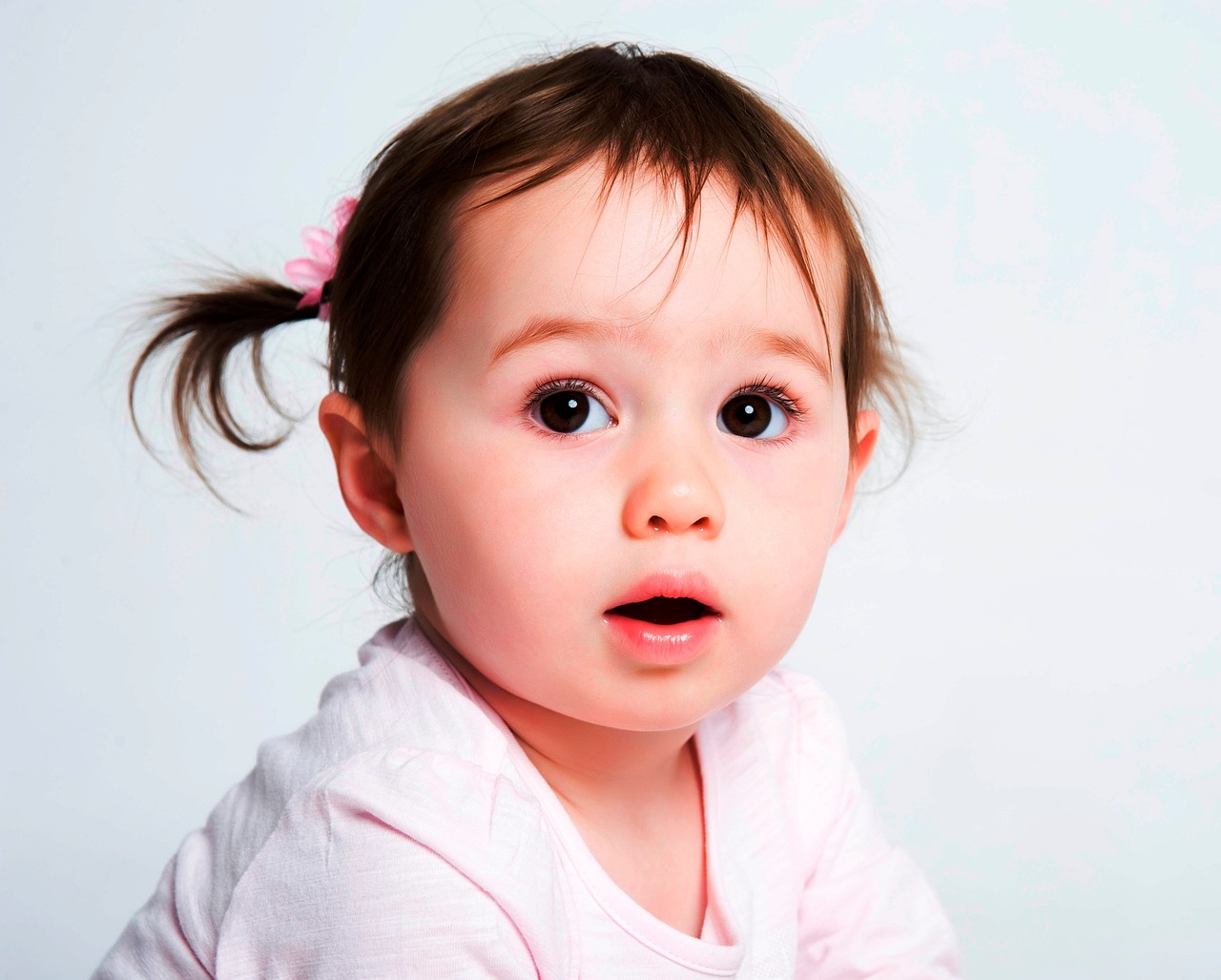 孕妈供卵生的宝宝可以看投影仪吗（孕妈供卵生的宝宝可以看投影仪吗三岁）